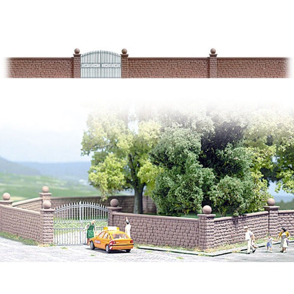 Block Wall and Iron Gates OO Busch 6014