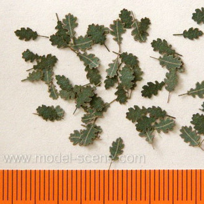 Scale Model Oak Leaves 1:45 Green