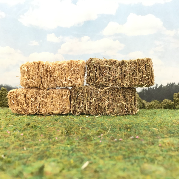 Square Straw Bales 1:43 scale