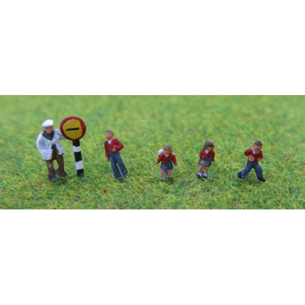 School Children and Crossing patrol N Gauge