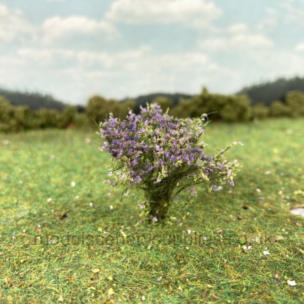 Bushes Violet Flowering 30mm Tall Silhouette 252-28
