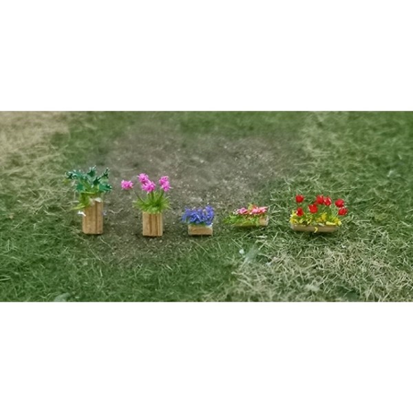 Window boxes or planters N gauge