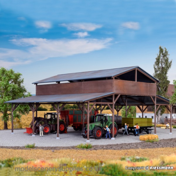 Large Farm Shelter Building OO