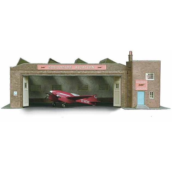 Bus Depot or Workshop OO  Superquick B34
