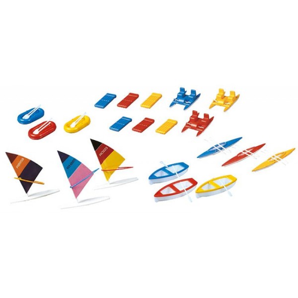 Boats and windsurfing boards OO