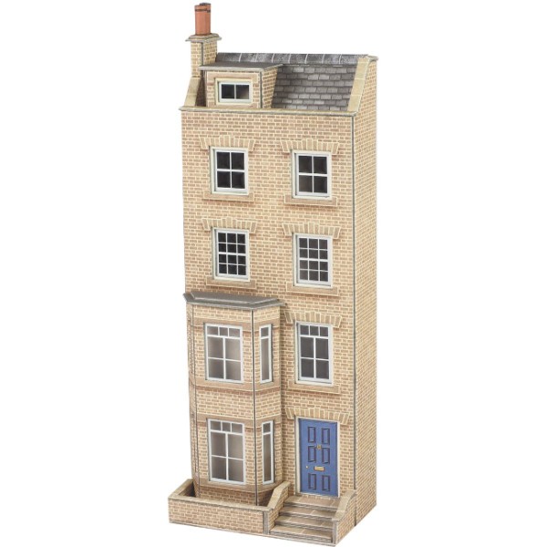 Low Relief Town House OO  Metcalfe PO373