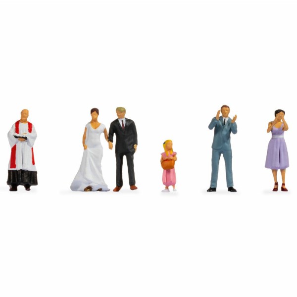 Wedding Group with Bride and Groom  N gauge