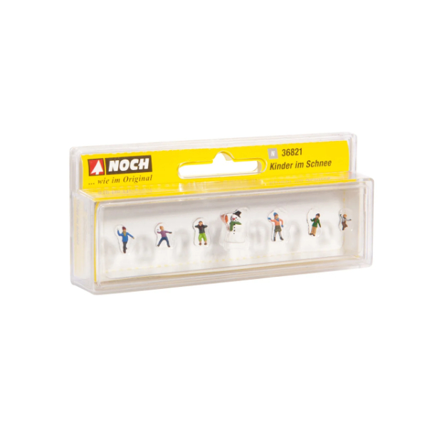 Children Playing In The Snow  N gauge