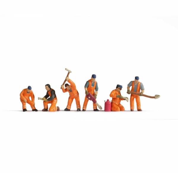 Track Workers in Fluorescent Jackets  TT scale 1:120