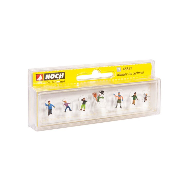 Children Playing In The Snow   TT Scale 1:120 