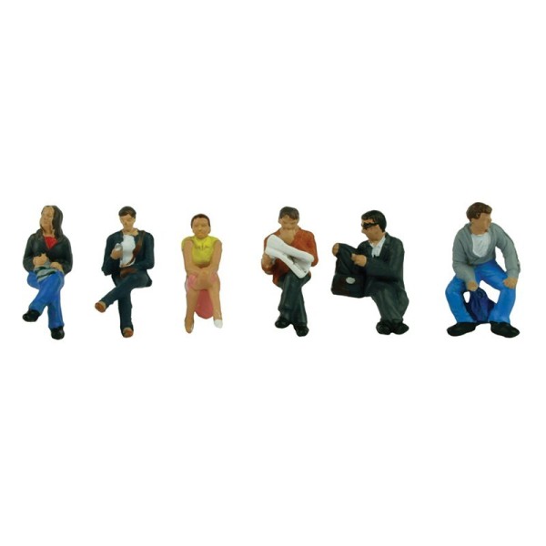 Station Passengers Sitting OO 36-045
