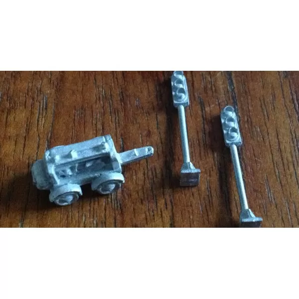 Traffic Lights and Generator for roadworks N gauge