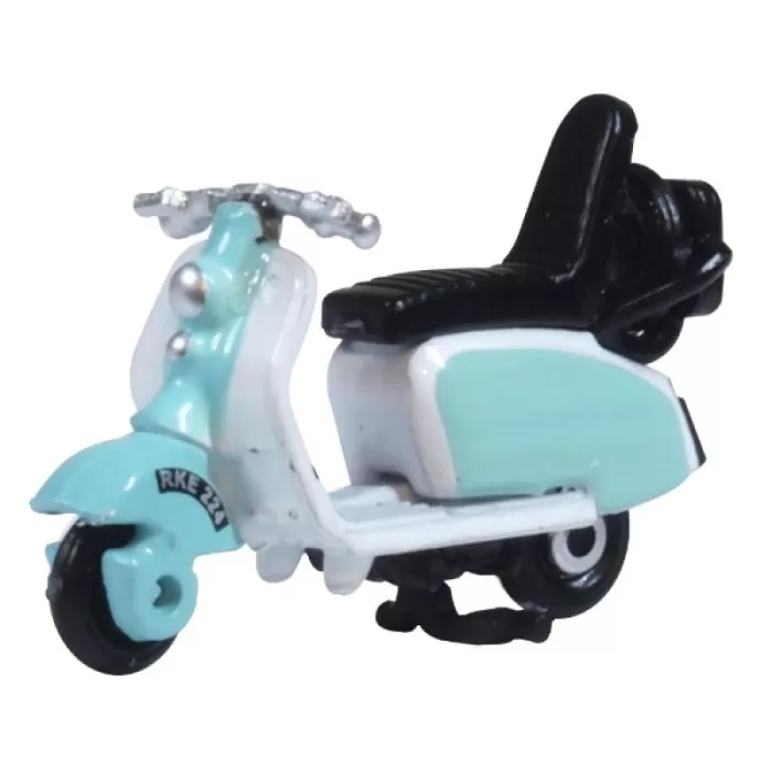 Scooter Blue and White OO
