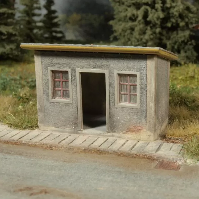Bus Shelter brick built OO