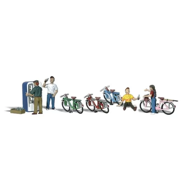 Cyclists and Bicycles N gauge