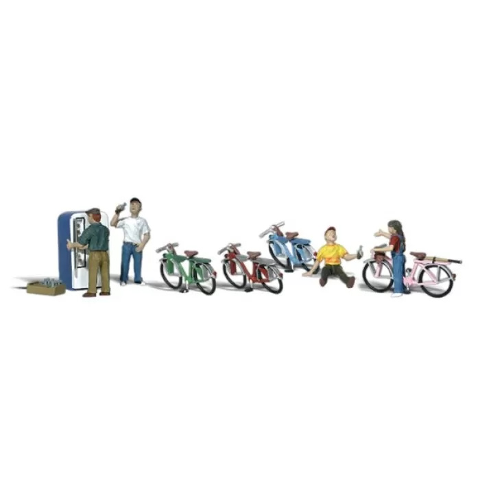 Cyclists and Bicycles N gauge