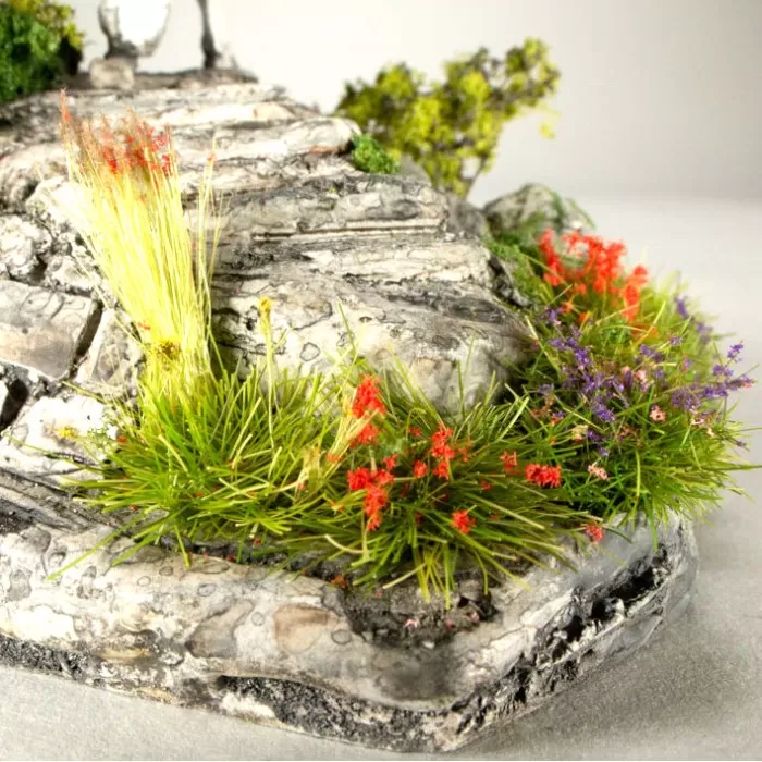 All Game Terrain Light Green Grass Tufts G6626