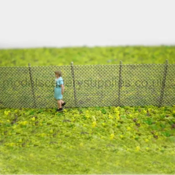 Chain Link Fencing Kit - N scale Ancorton