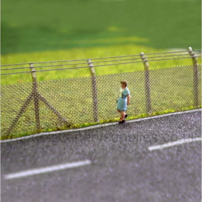 Chain Link Security Fencing Kit - N scale Ancorton