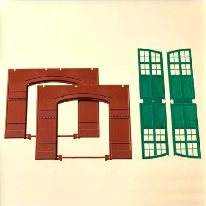 Double Storey Full Width Wall with Engine Shed Doors with Tooth Frieze 80505