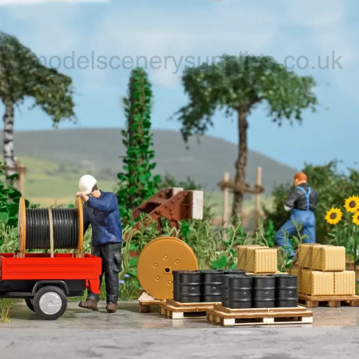 Pallets With Loads  scale 1:45