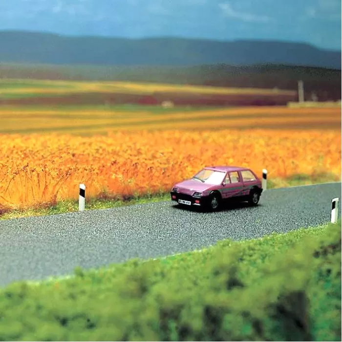 Road Without White Lines Busch 7093