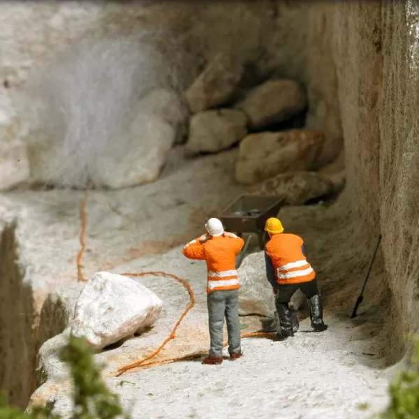 Blasting Rocks OO Busch 7942