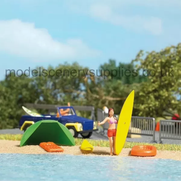 Hitchhiking or Surfing? The Thumb Up Girl OO Busch 7943