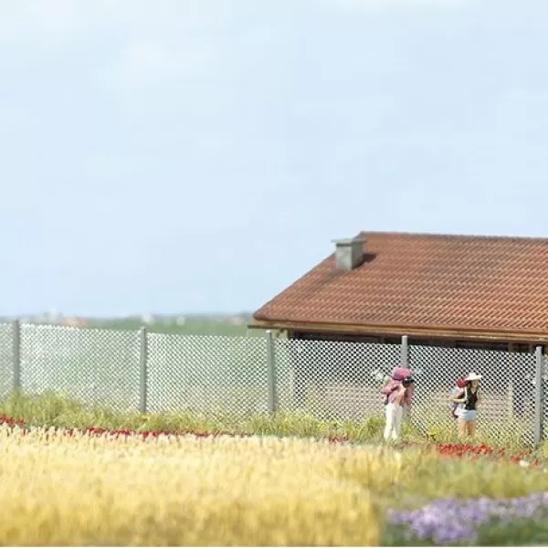 Chain Link Fence N and TT gauge Busch 8117