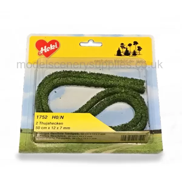 Model Hedge Medium green Privet or Thuja hedge LOW