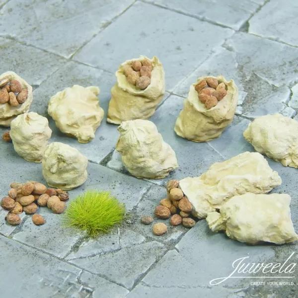 Potato in sacks 1:32 1:35