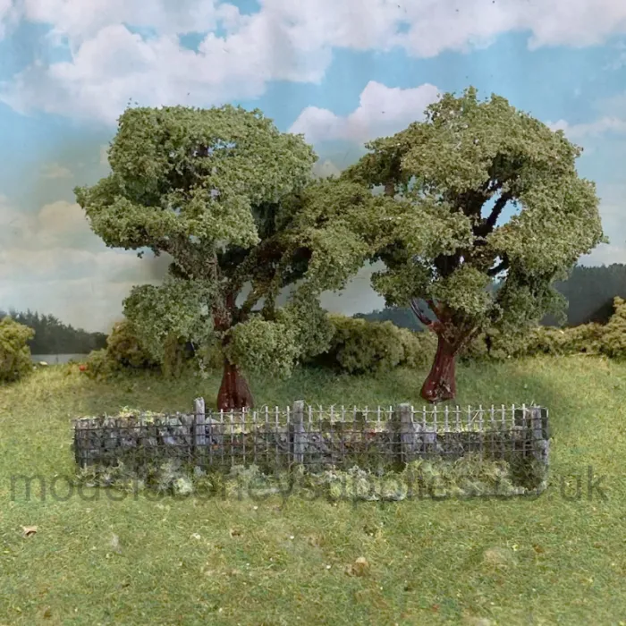 Farm Walling with Field Fence OO  PF19