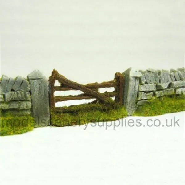 Rough Country Farm Gate  OO 