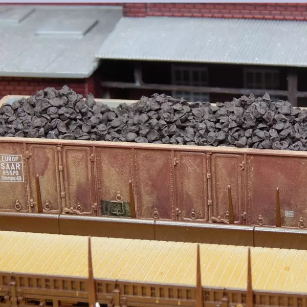 Coal 'Brown' OO From Juweela