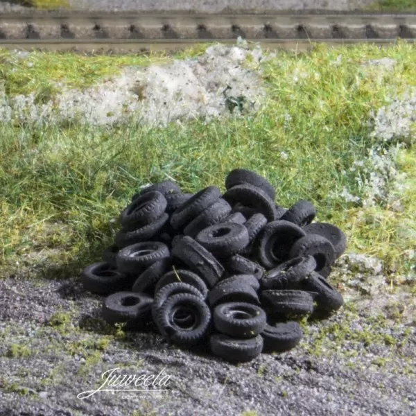 Old Tyres TT 1:120 scale  Juweela 21202