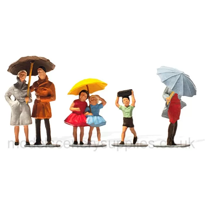 People in the Rain with Raincoats and Umbrellas OO