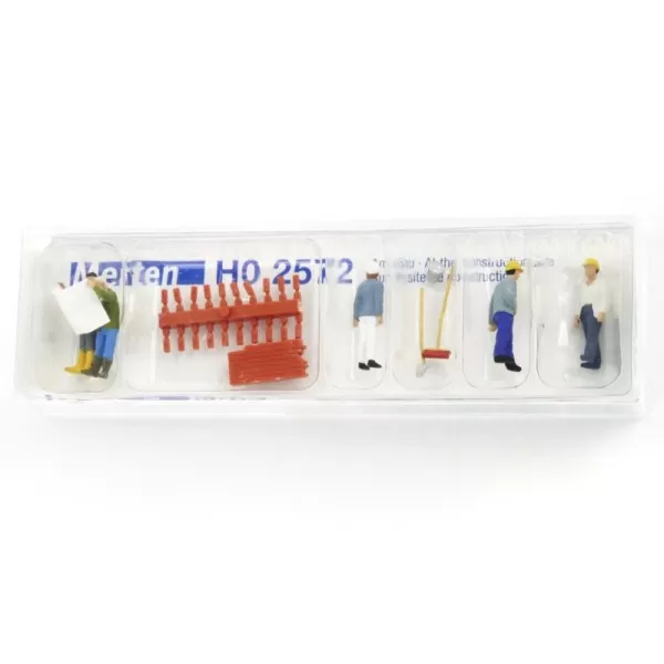 Construction Workers or Builders OO