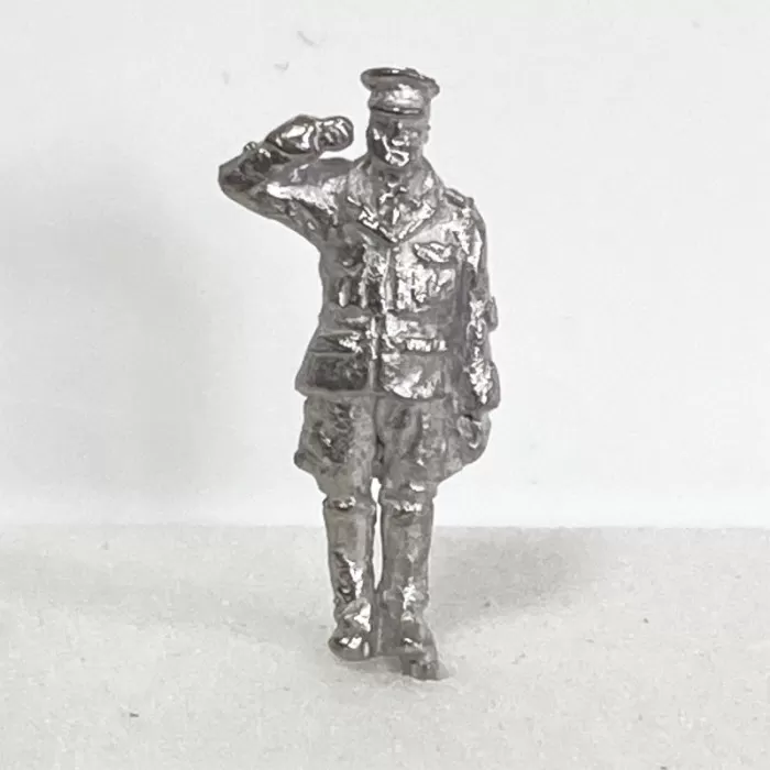 Saluting RAC Officer OO 