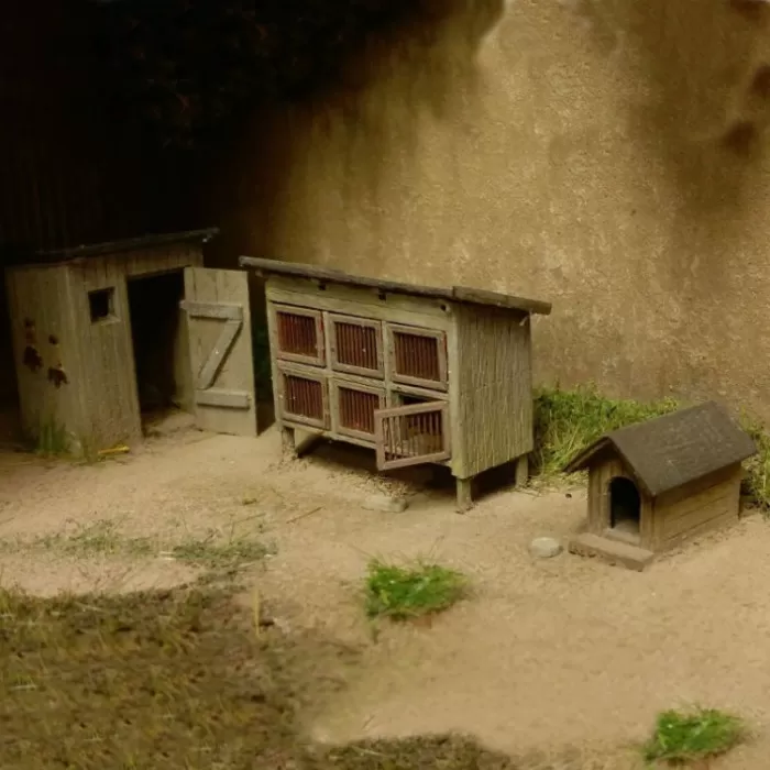 Rabbit Hutch Dog Kennel and Pigeon Loft OO