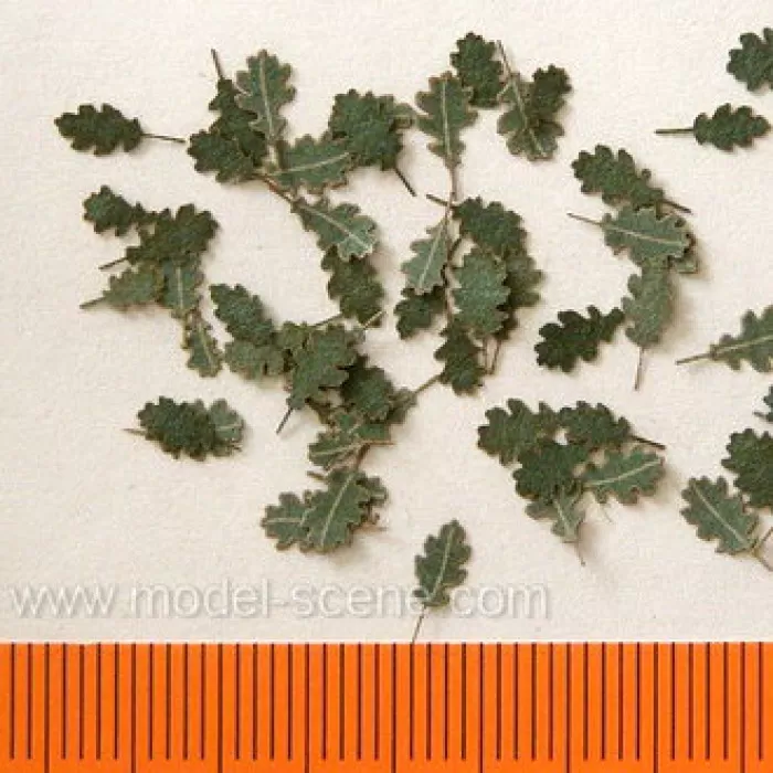 Scale Model Oak Leaves 1:32 Green