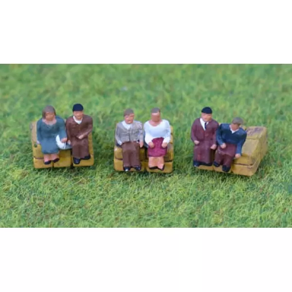 Sitting People N Gauge