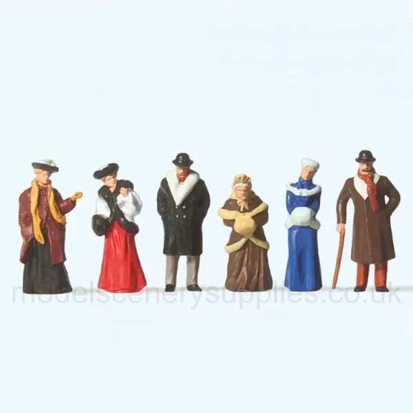 1900s People in winter coats OO Preiser 12197