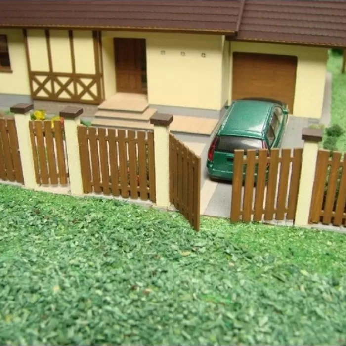 Garden Fence and Gates OO