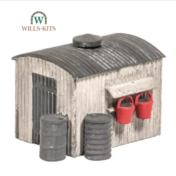 Lamp Huts with Oil Drums OO