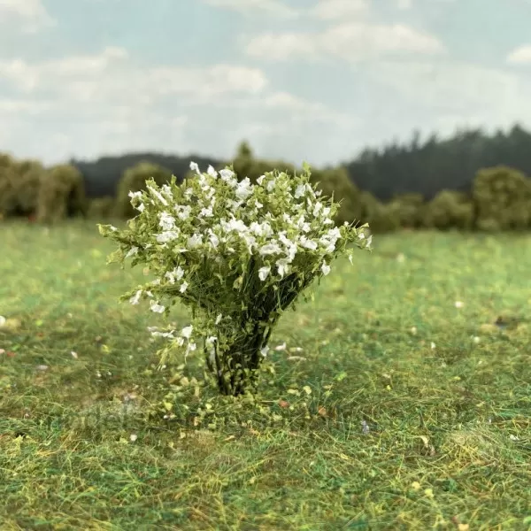 Bushes White Flowering 30mm Tall Silhouette 252-25