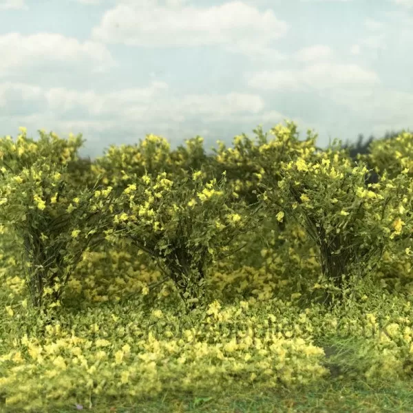 Bushes Yellow Flowering Gorse 30mm Tall Silhouette 252-26