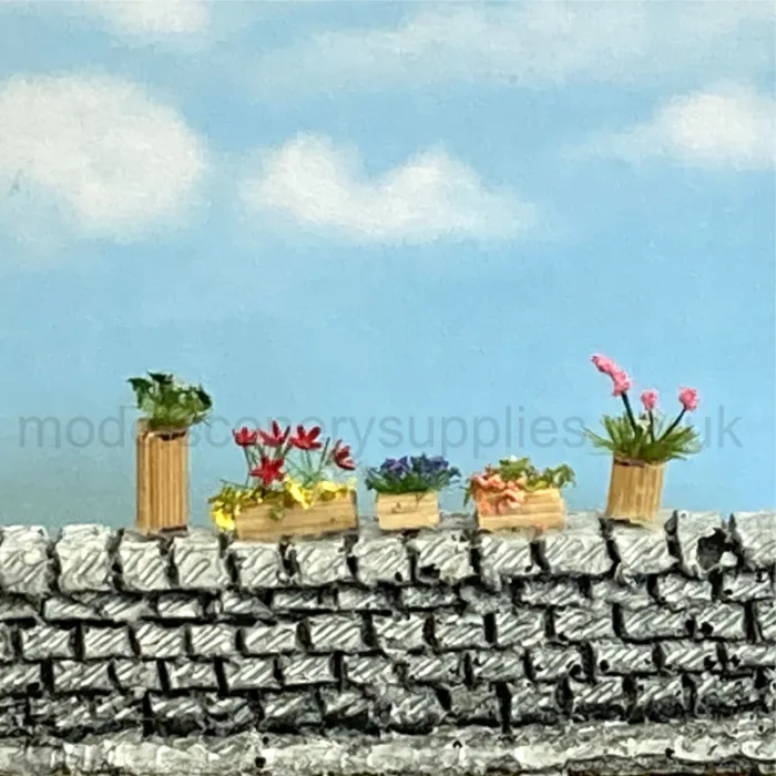 Window boxes or planters N gauge