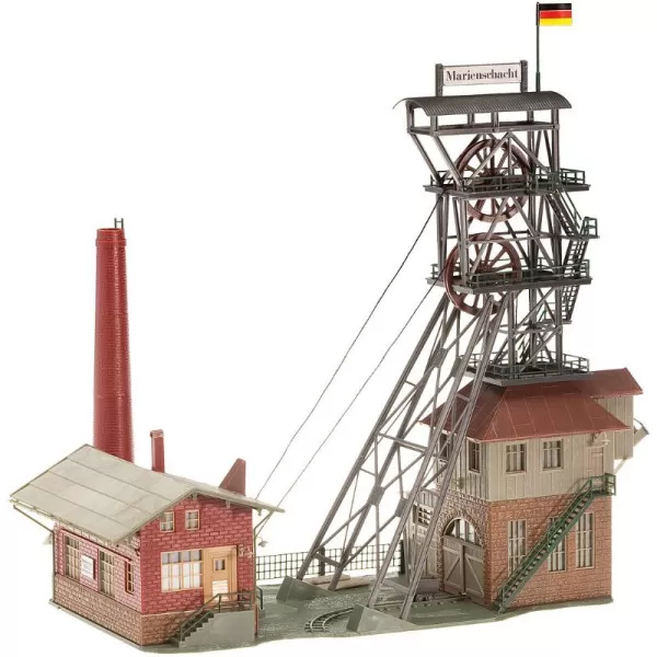Mine Buildings with Wheel Gear OO