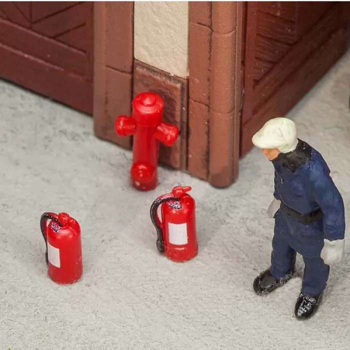 Fire Extinguishers OO