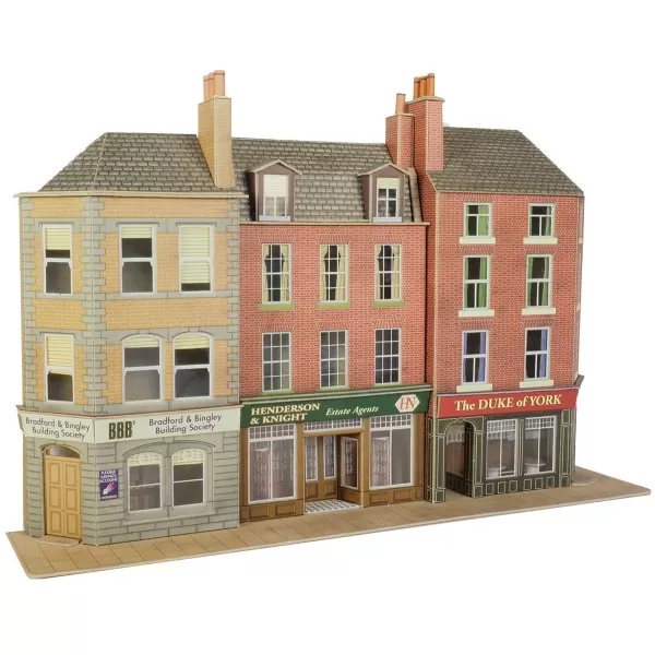 Low Relief Pub and Shops OO  PO205